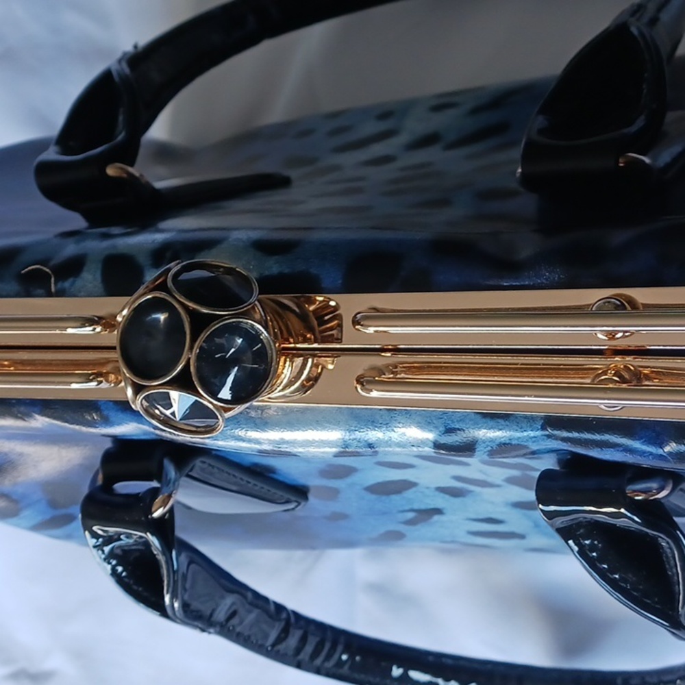 Bag - Picture 2 of 3